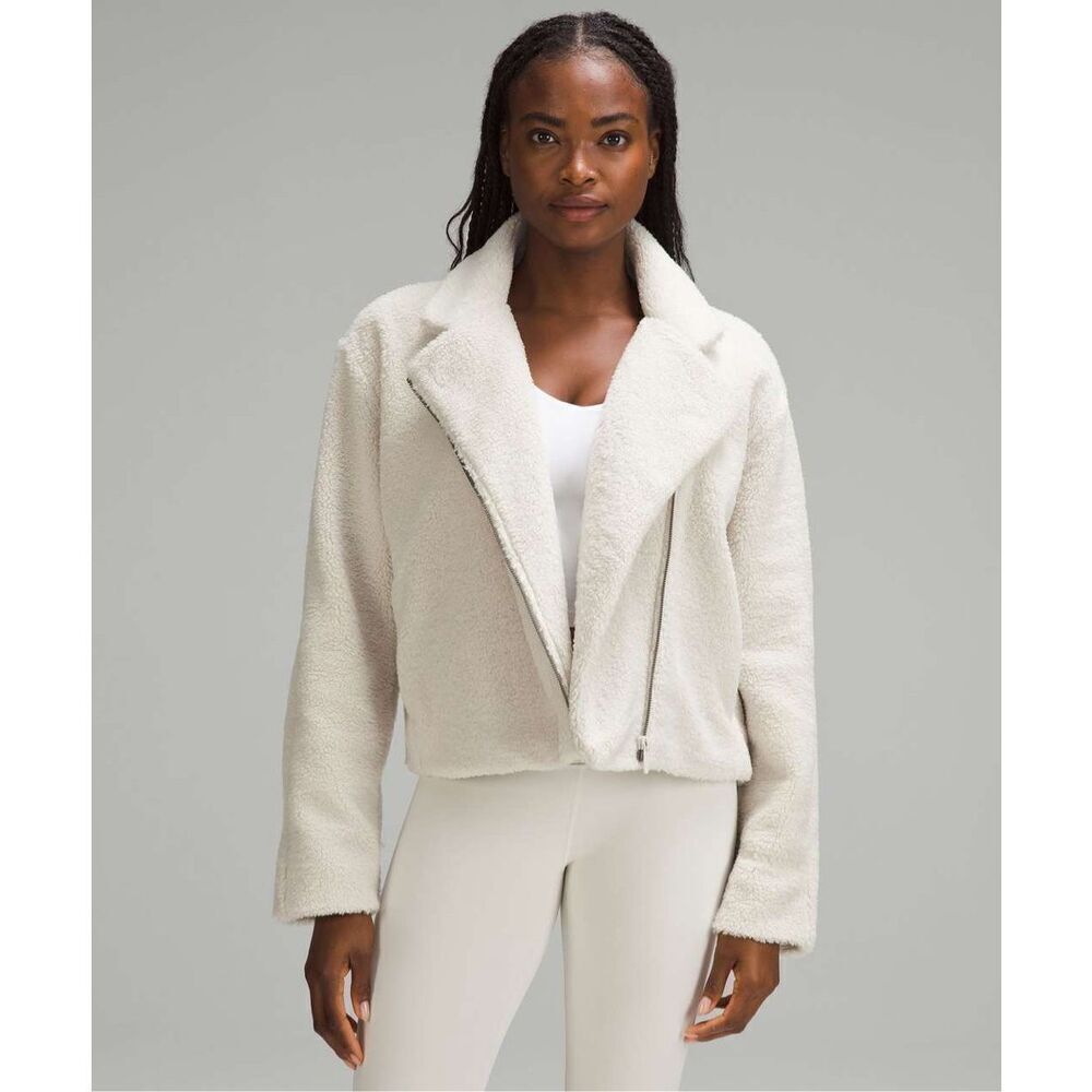Lululemon Textured Fleece‎ Collared Jacket size 2  Bone